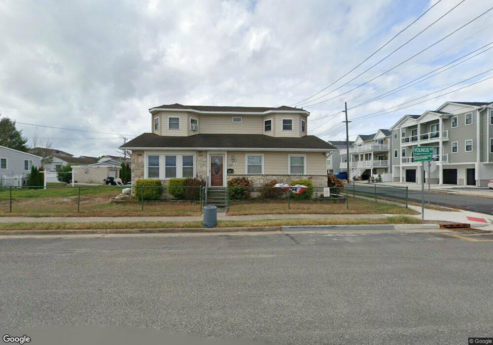 432 W Youngs Ave, Wildwood, NJ 08260 - photo 1