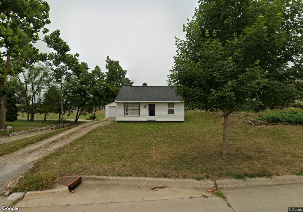 364 22nd Ave SW, Cedar Rapids, IA 52404 - photo 1