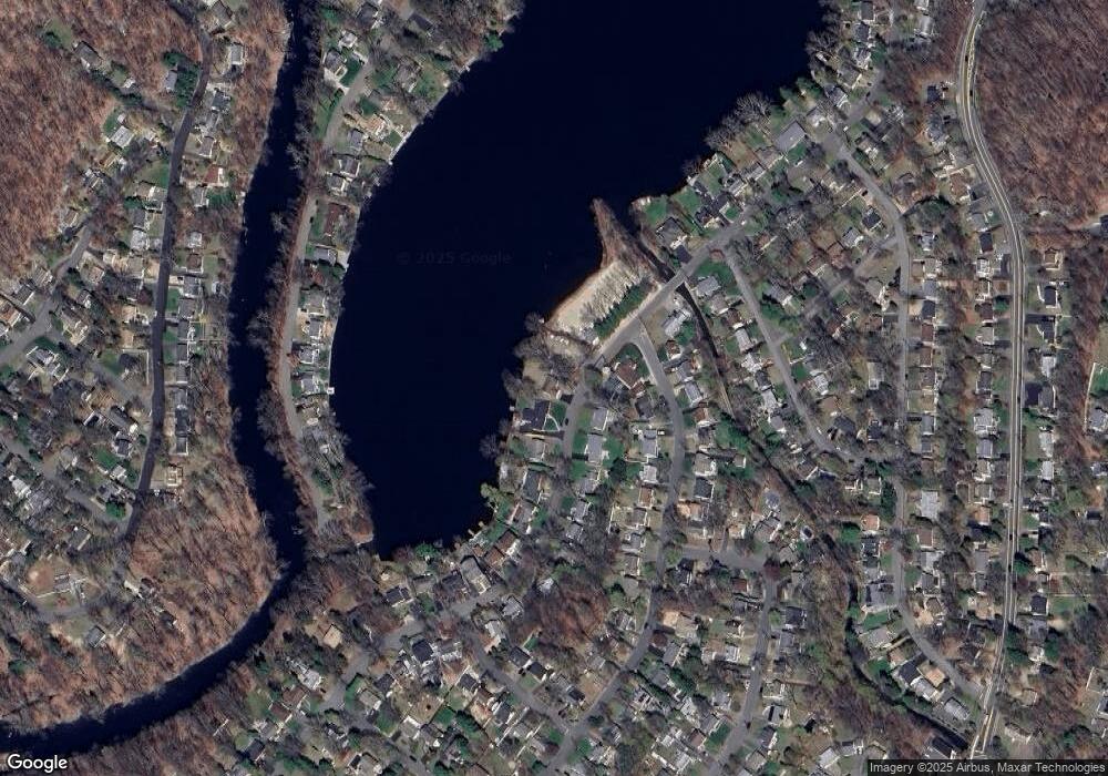 57 Lakeshore Dr, Oakland, NJ 07436 - photo 1