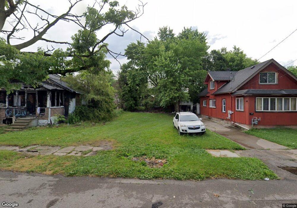 1714 Maplewood Ave, Flint, MI 48506 - photo 1