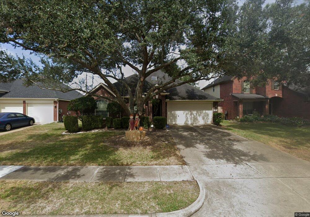 3410 Englewood Dr, Pearland, TX 77584 - photo 1