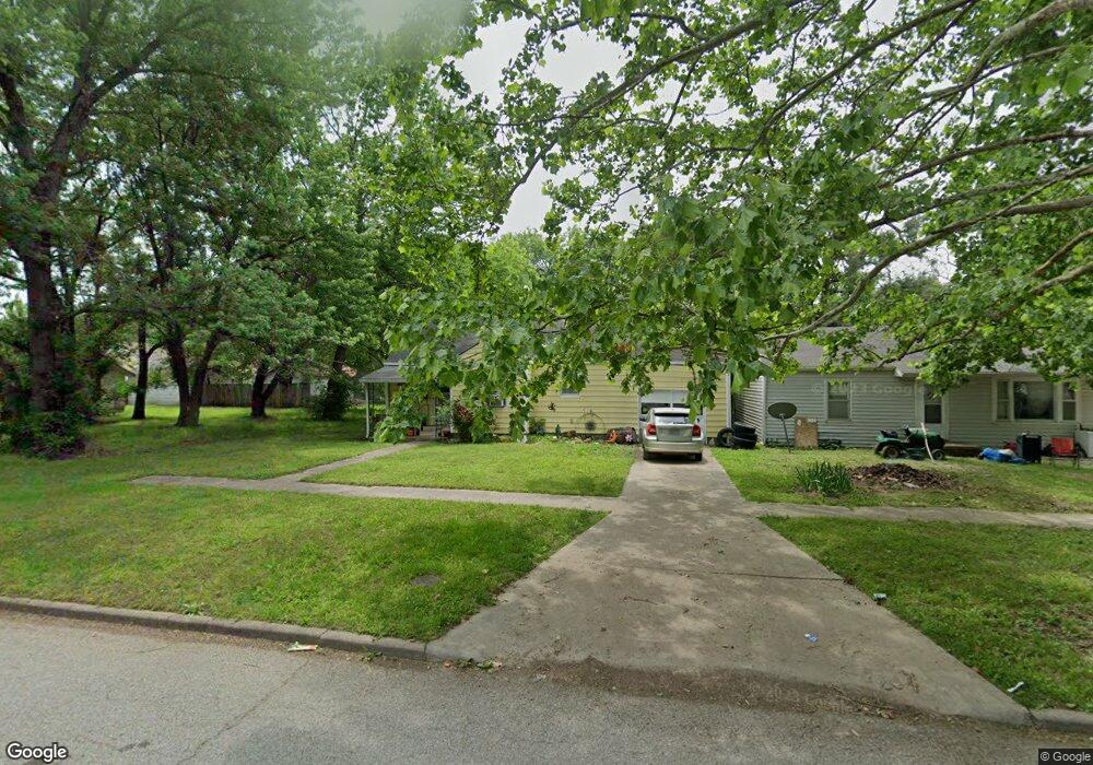 1520 Wilson Ave, Parsons, KS 67357 - photo 1