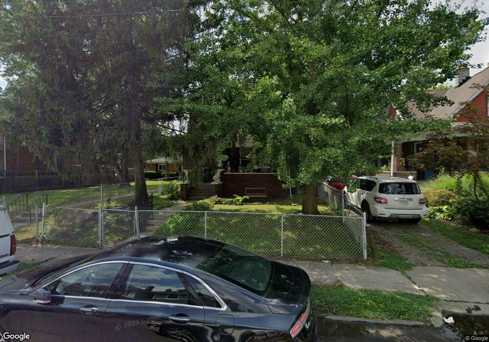 89 S Burgess Ave, Columbus, OH 43204 - photo 1