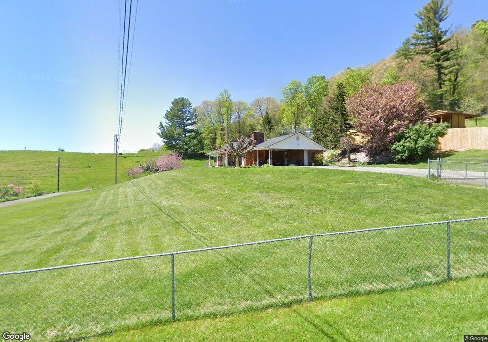 289 Mountain View Rd, Burnsville, NC 28714 - photo 1