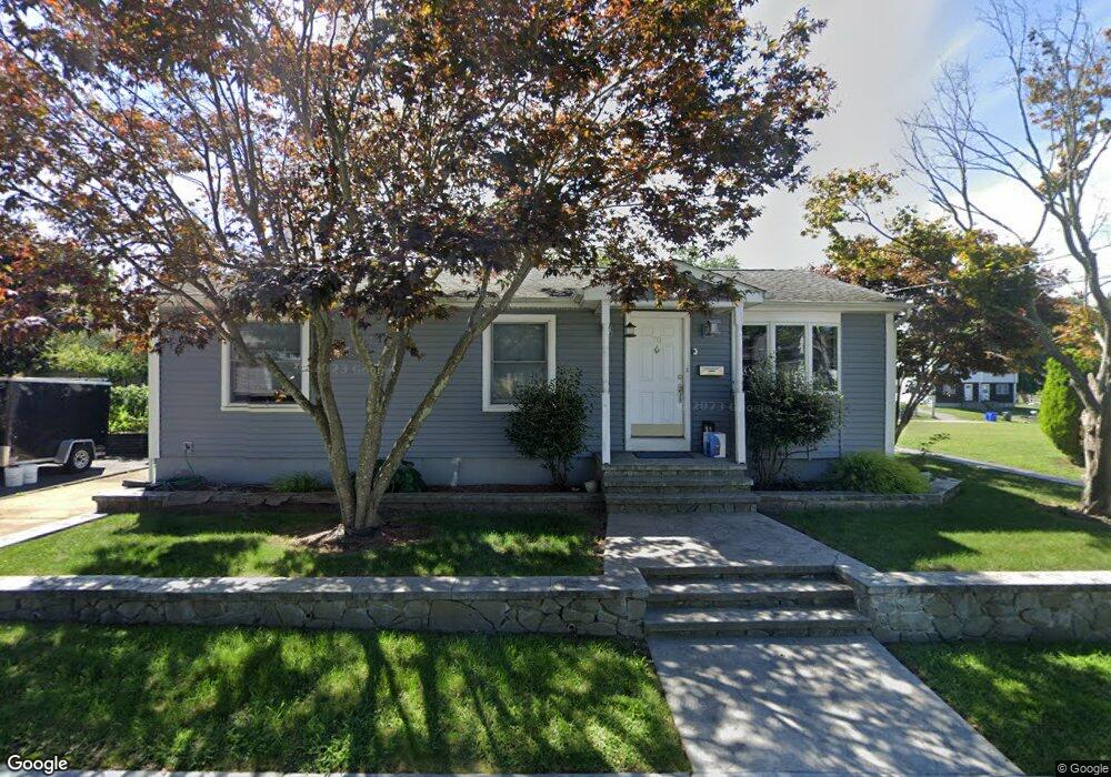 70 North St, Riverside, RI 02915 - photo 1