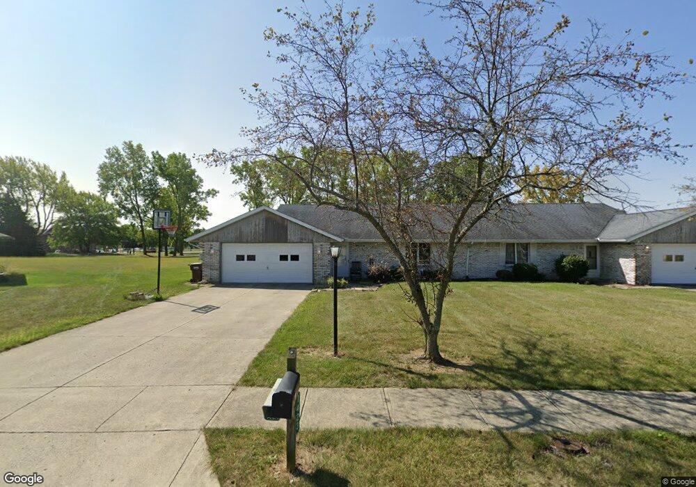 1423 Ridge Run Cir, Lima, OH 45805 - photo 1