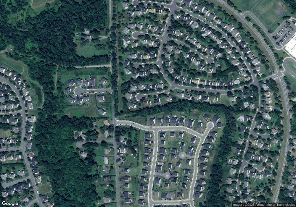 35749 Roundleaf Ct, Round Hill, VA 20141 - photo 1