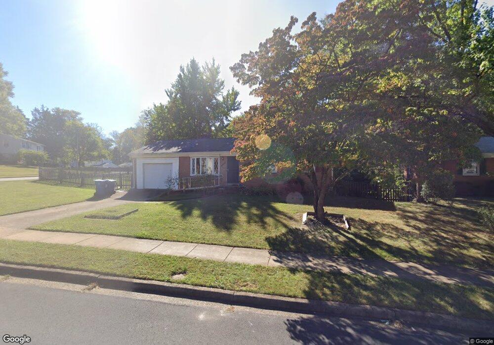 13523 Pennsboro Dr, Chantilly, VA 20151 - photo 1