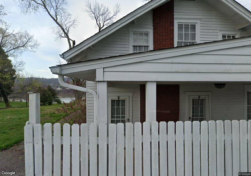 1402 Kanawha Ave, Dunbar, WV 25064 - photo 1