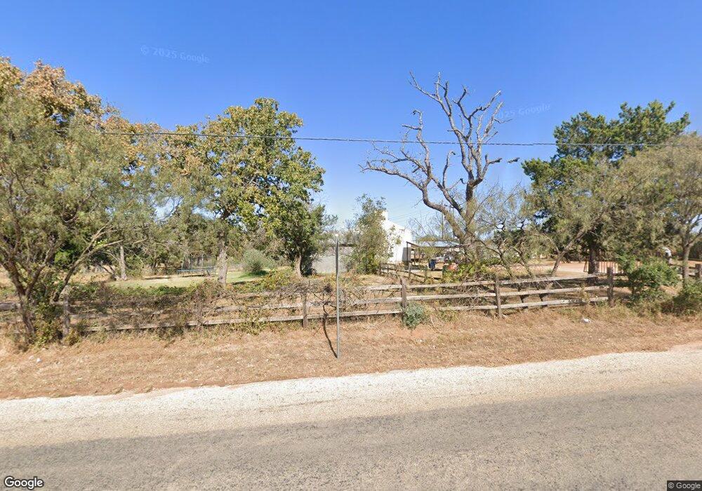 714 W Live Oak St, Fredericksburg, TX 78624 - photo 1