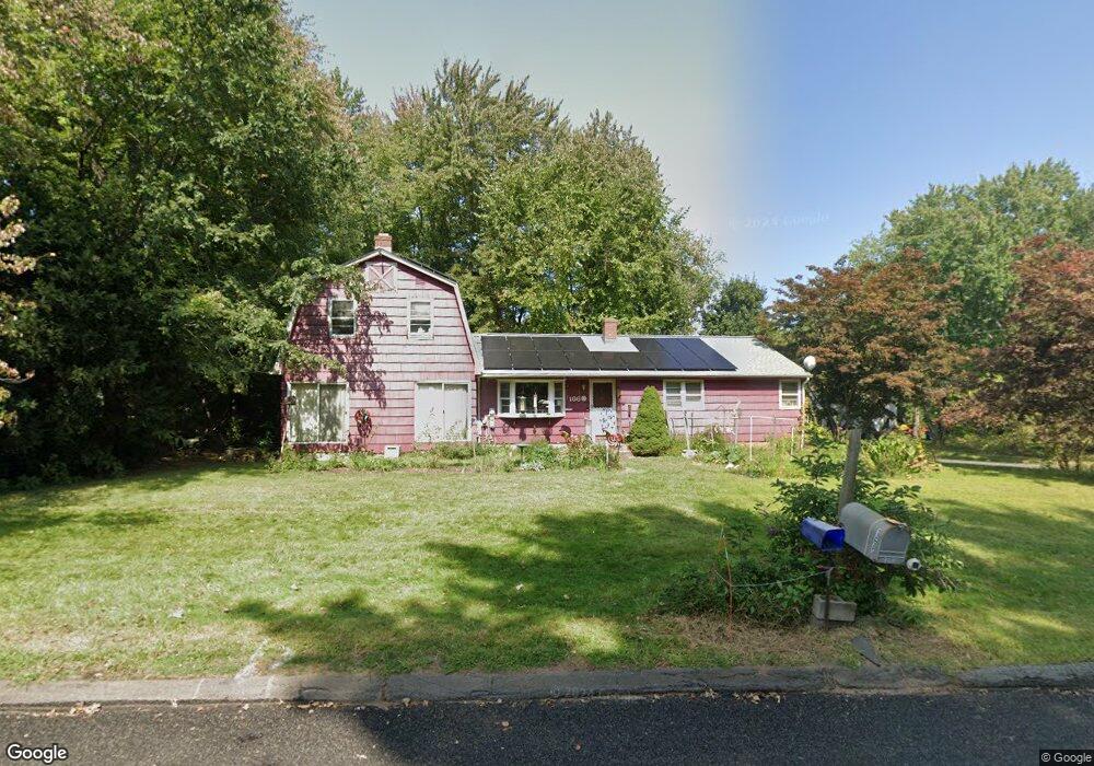 166 Congdon St E, Middletown, CT 06457 - photo 1