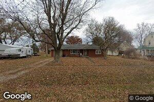 157 E Oak St, Hoyleton, IL 62803