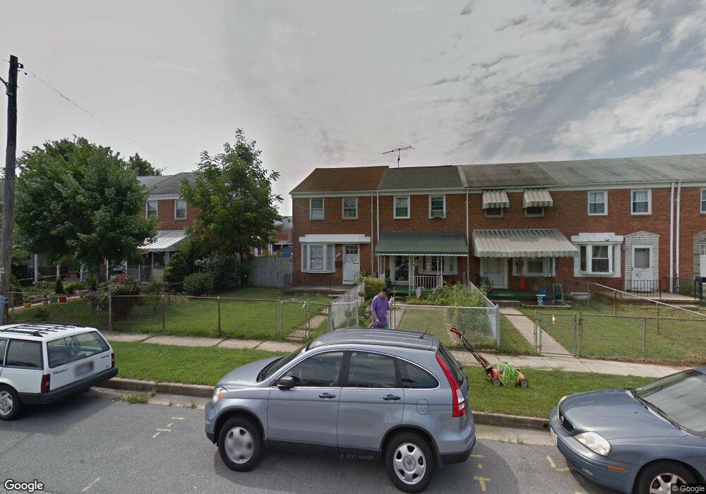 913 Middlesex Rd, Essex, MD 21221 - photo 1