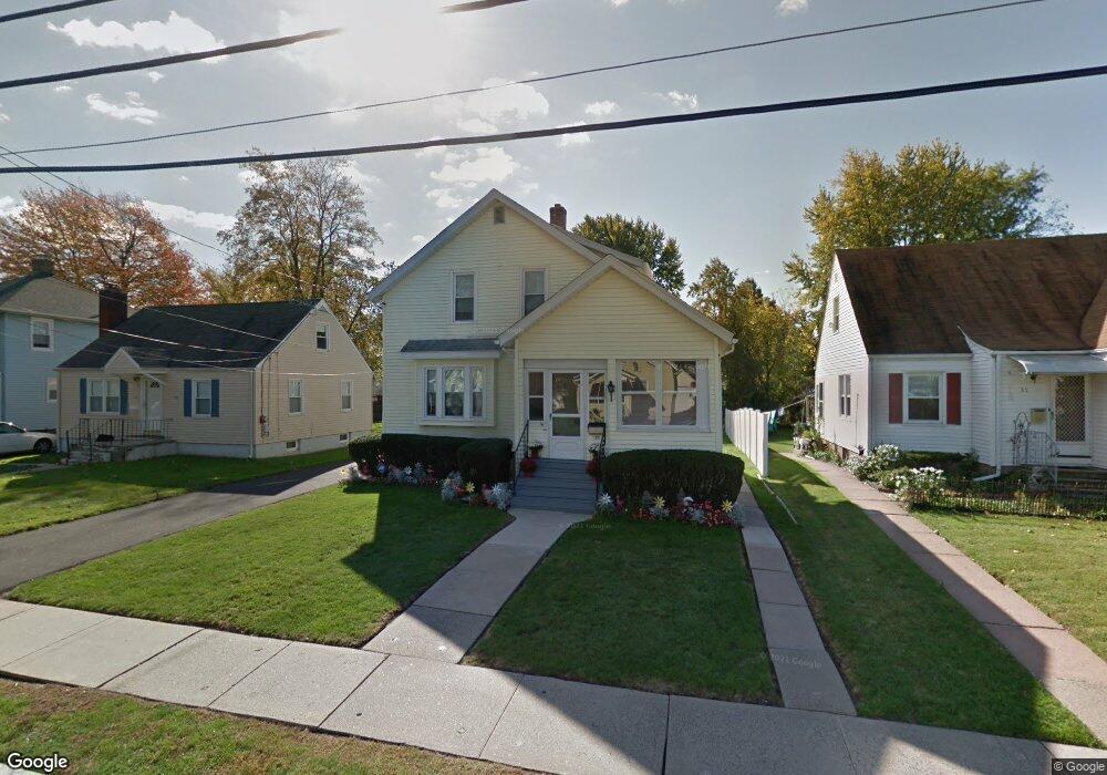 33 Saint James St, West Hartford, CT 06119 - photo 1