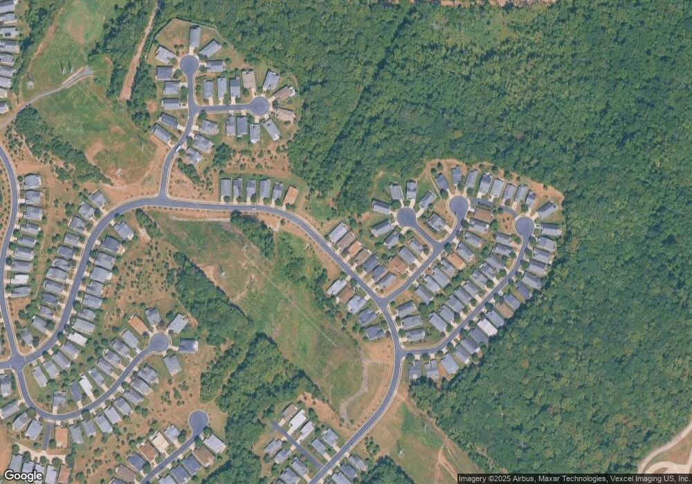 17059 Four Seasons Dr, Dumfries, VA 22025 - photo 1