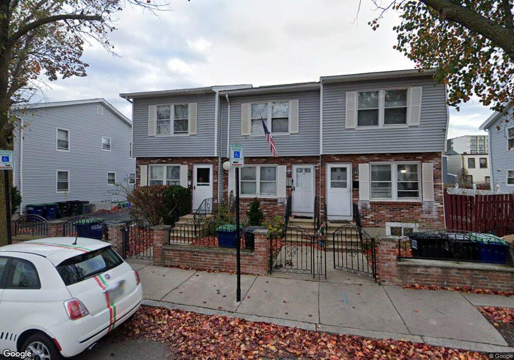 13 Myrtle St unit 6, Somerville, MA 02145 - photo 1