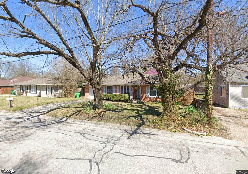 508 S Weaver St, Gainesville, TX 76240 - photo 1