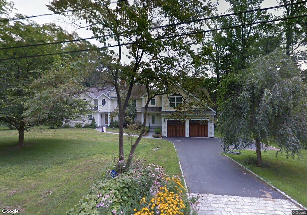 26 W Cross Rd, New Canaan, CT 06840 - photo 1