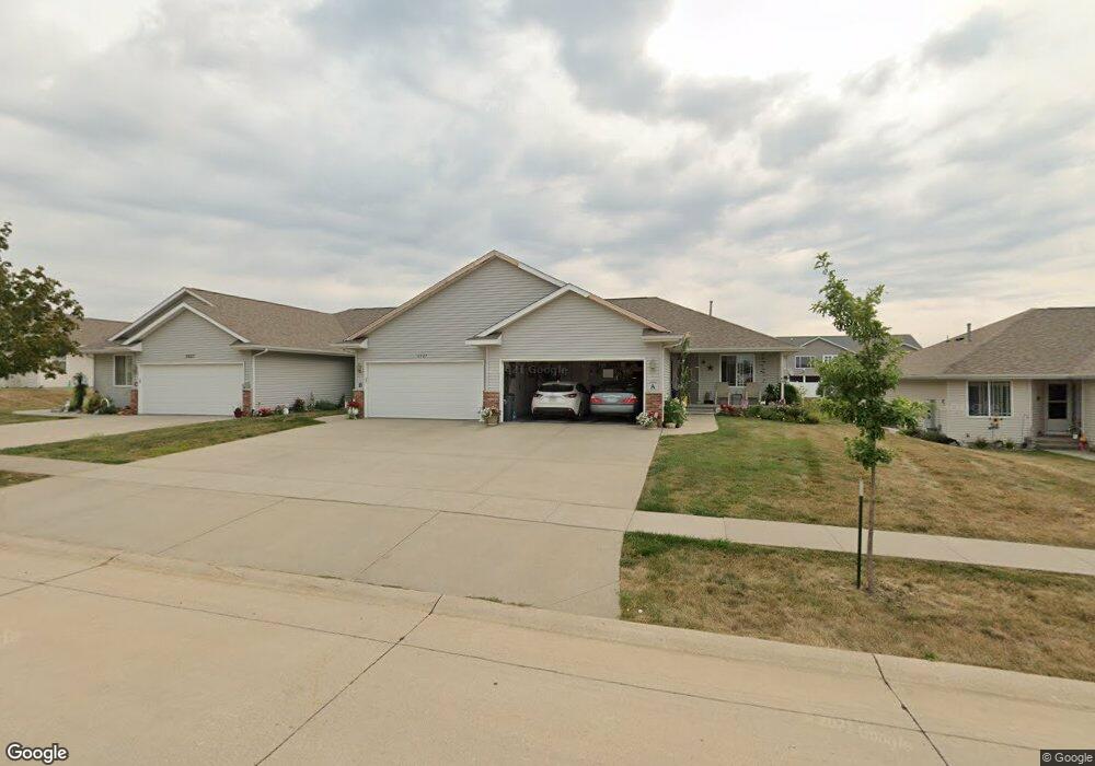 3527 Banar Dr SW, Cedar Rapids, IA 52404 - photo 1