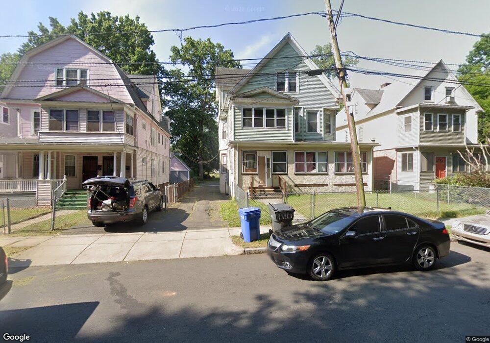 303 Westland St unit 305, Hartford, CT 06112 - photo 1