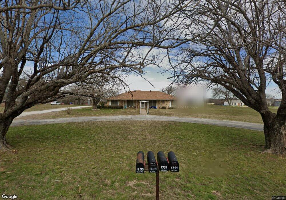 1705 Harms Ln, Springtown, TX 76082 - photo 1