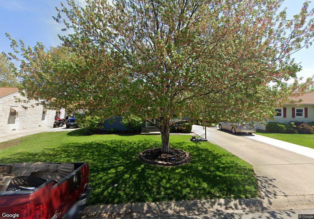 116 Portland Place, Lincoln, IL 62656 - photo 1