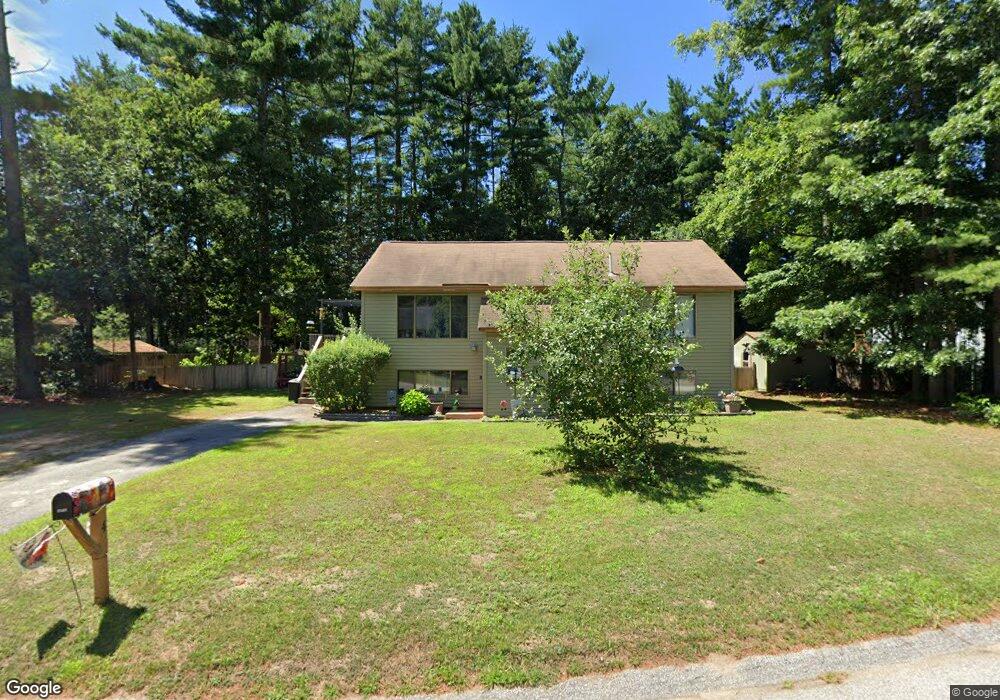 4 Friartuck Ct, MerriMacK, NH 03054 - photo 1