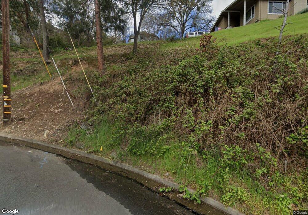 948 NW Starlite Place, Grants Pass, OR 97526 - photo 1