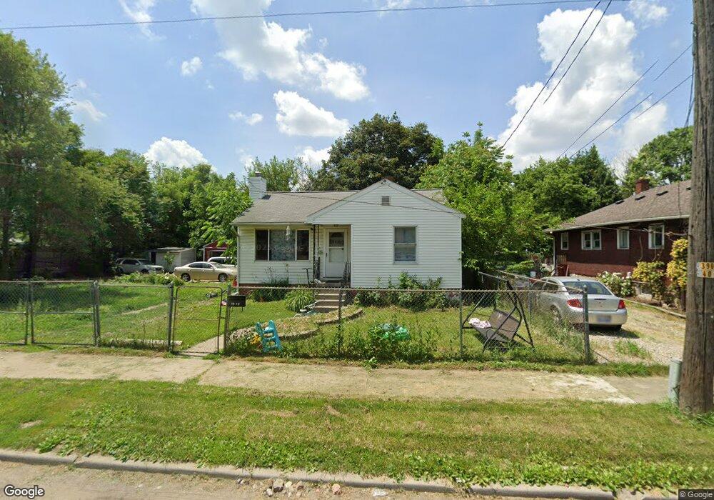 1915 Arlington Ave, Flint, MI 48506 - photo 1