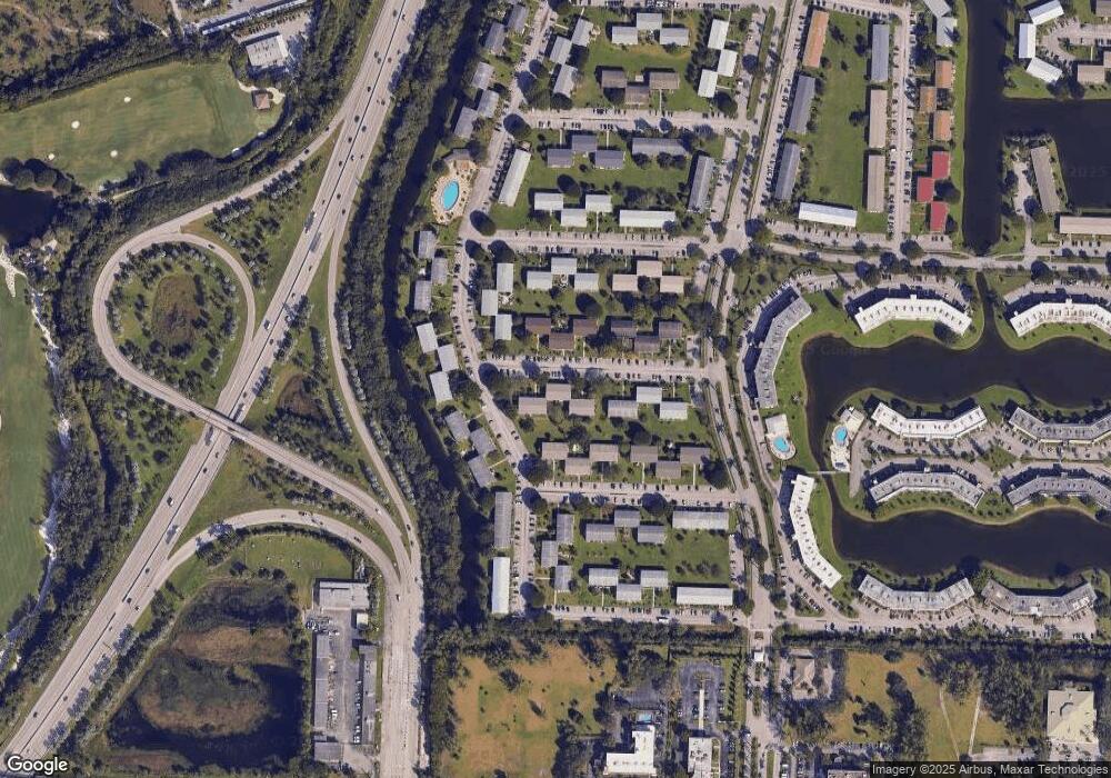 283 Windsor M unit 283, West Palm Beach, FL 33417 - photo 1