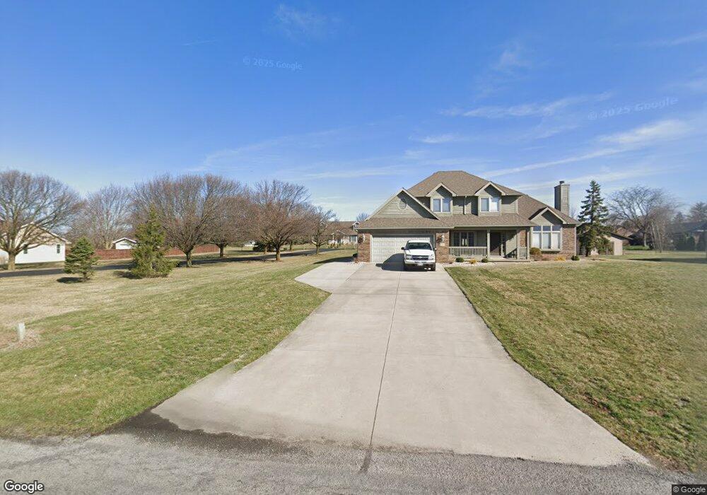 1020 W Melrose Ave, Findlay, OH 45840 - photo 1