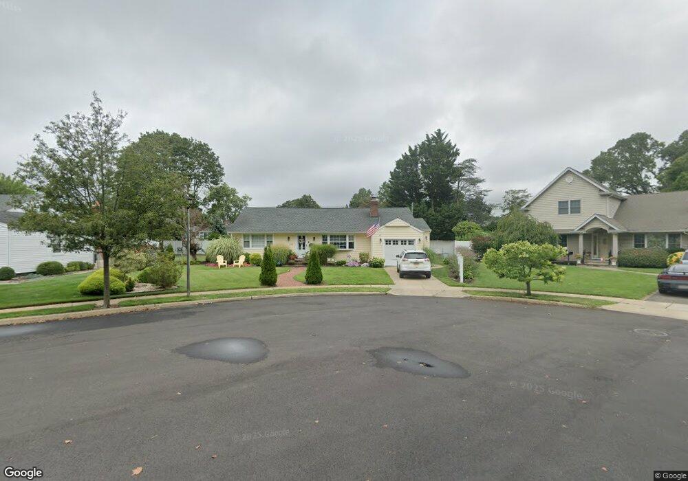 3523 Stephen Ln, Wantagh, NY 11793 - photo 1