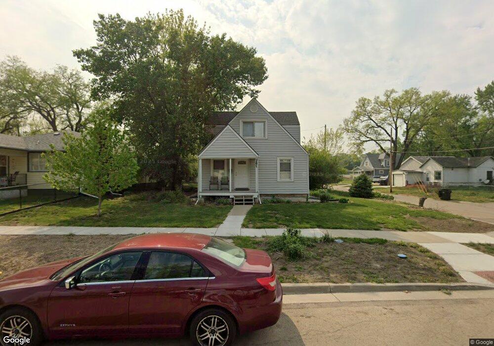 201 SW Orchard St, Topeka, KS 66606 - photo 1