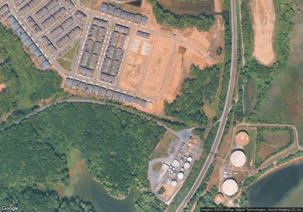 18284 Moss Garden Rd, Dumfries, VA 22026 - photo 1