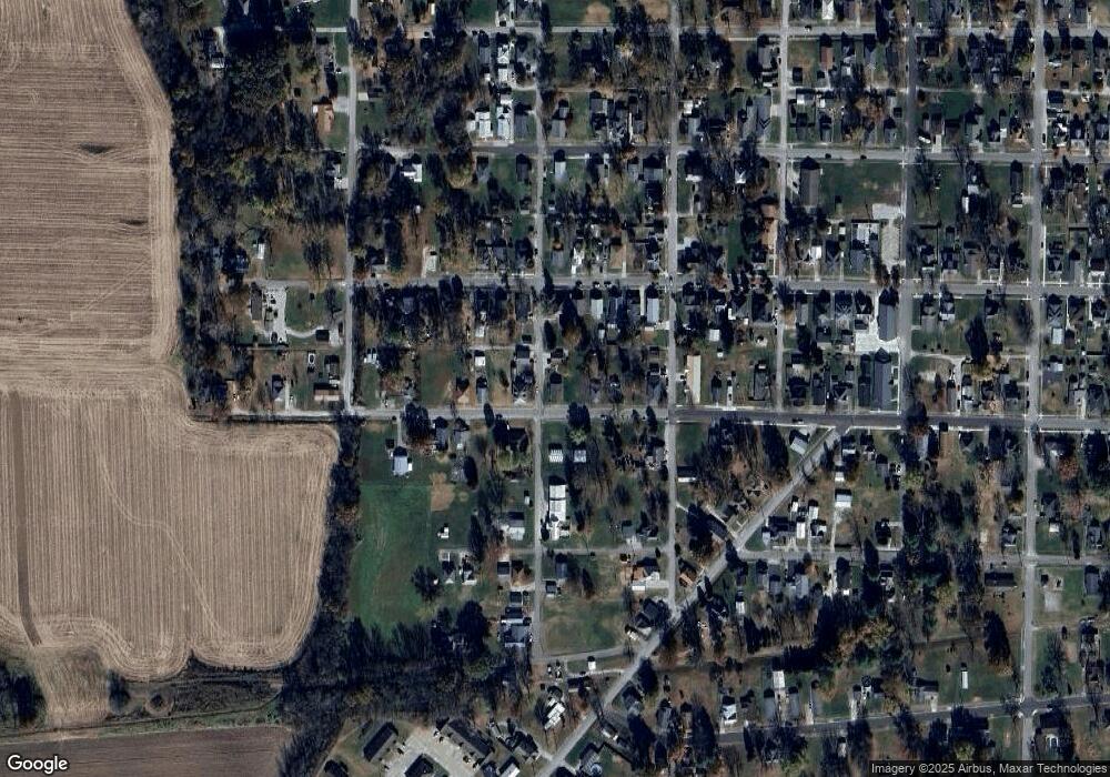 824 W 3rd St, Bicknell, IN 47512 - photo 1