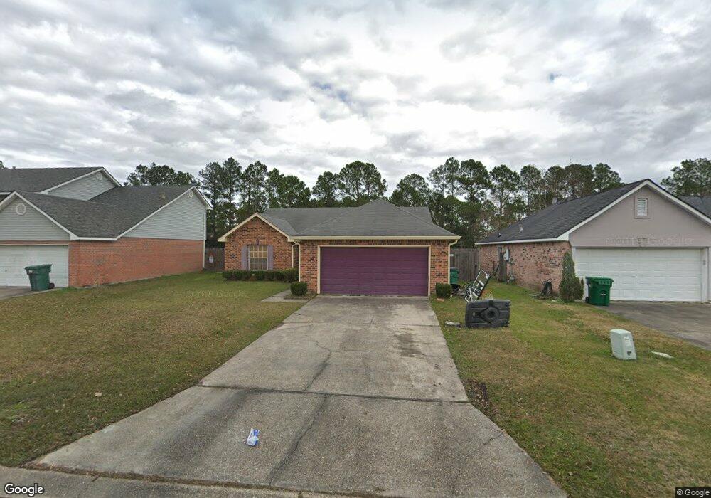 1719 Kings Row, Slidell, LA 70461 - photo 1
