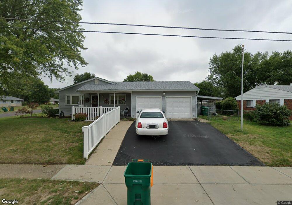 318 Linden Ln, Plainfield, IN 46168 - photo 1