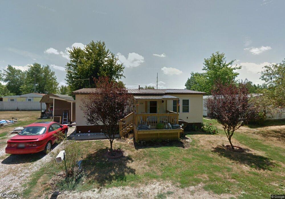 229 N Marnico Ln, Jacksonville, IL 62650 - photo 1