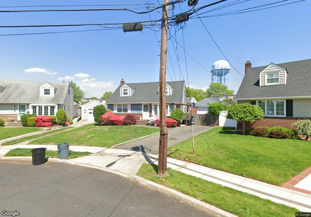 984 Maple Dr, Franklin Square, NY 11010 - photo 1