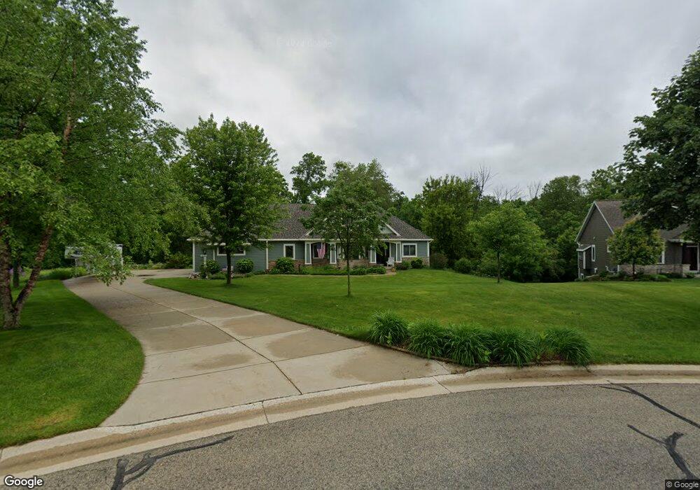 1875 Ravine Ct, Slinger, WI 53086 - photo 1