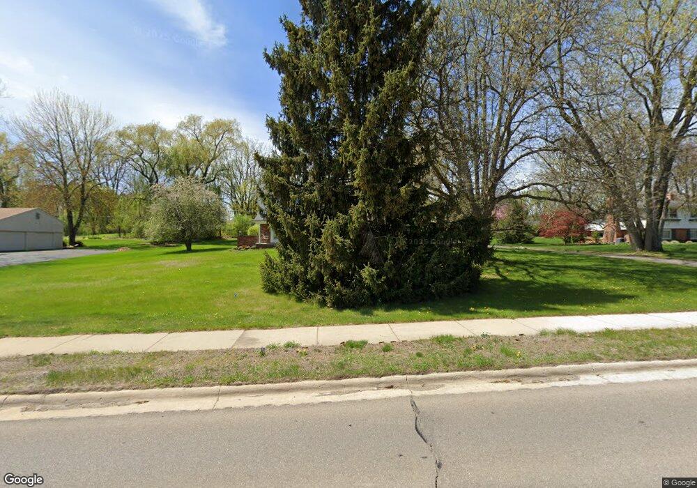 6757 N Adams Rd, Bloomfield Hills, MI 48304 - photo 1
