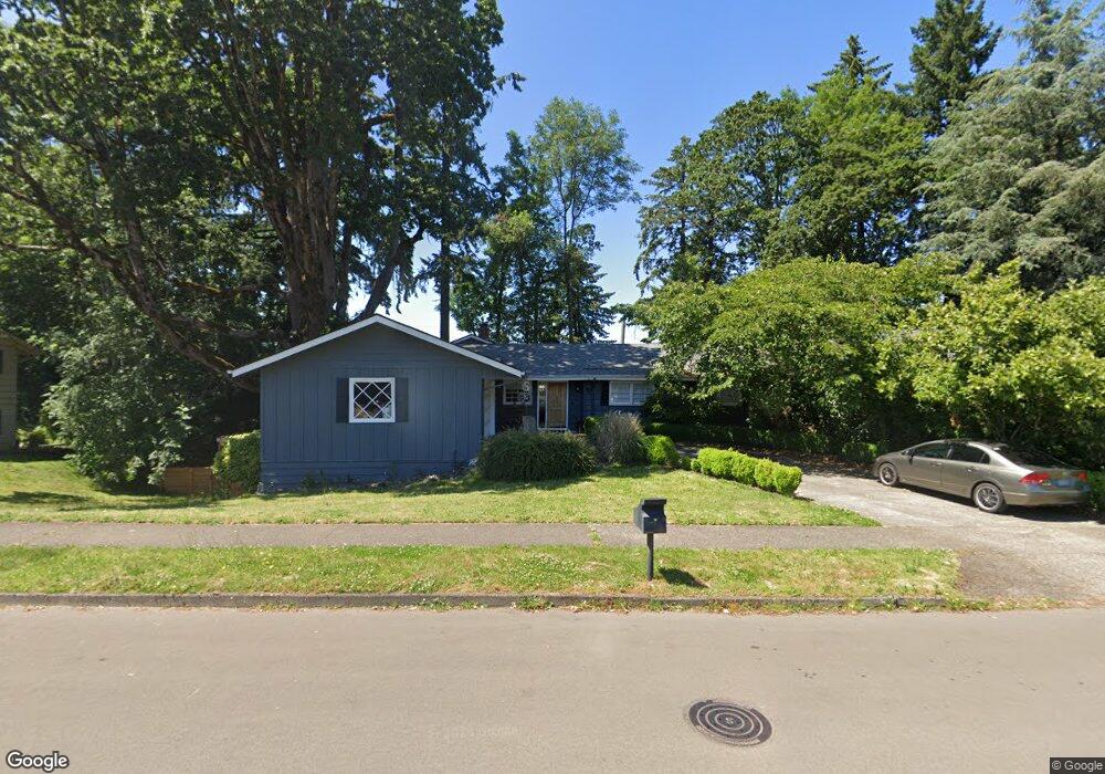 1175 Hallinan Cir, Lake Oswego, OR 97034 - photo 1