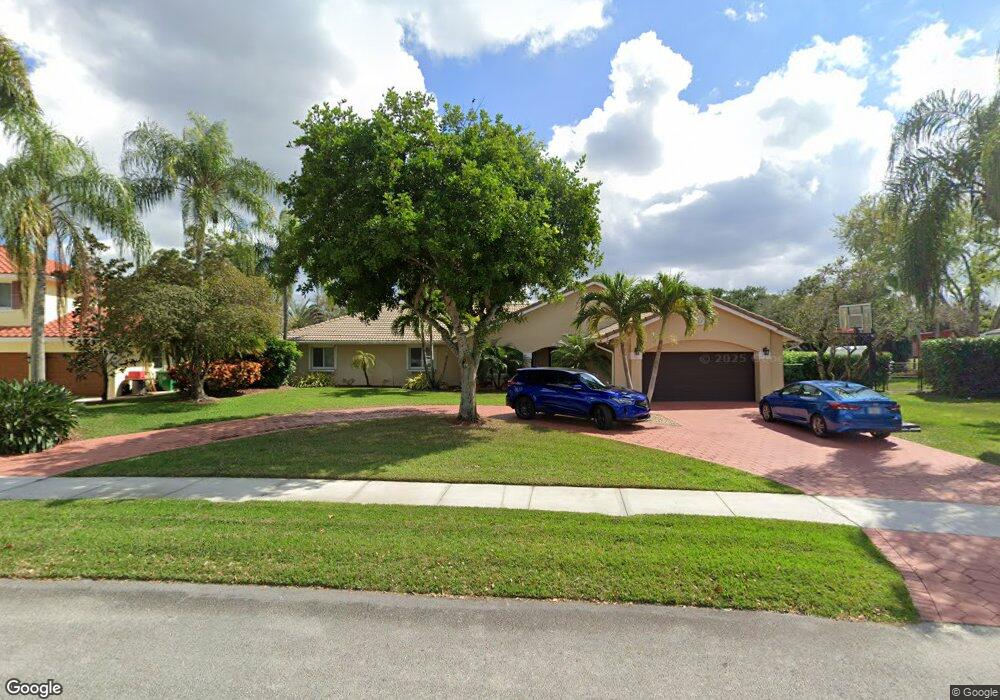 10100 SW 20th St, Davie, FL 33324 - photo 1