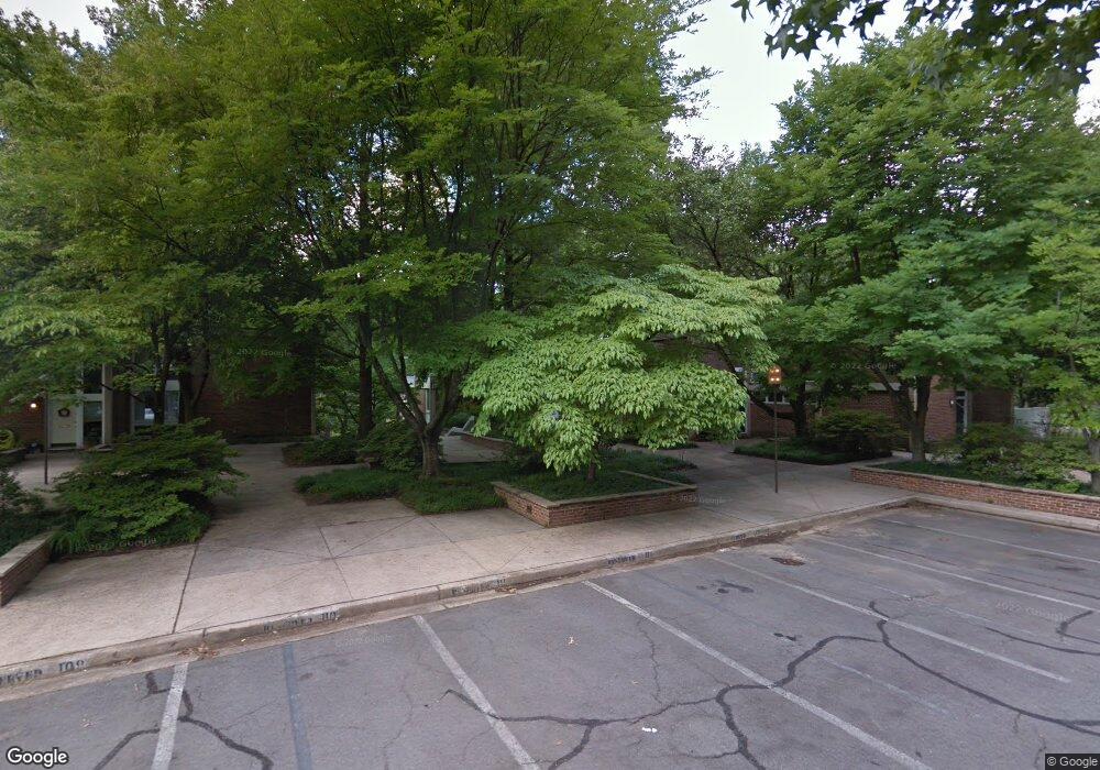 11523 Maple Ridge Rd, Reston, VA 20190 - photo 1