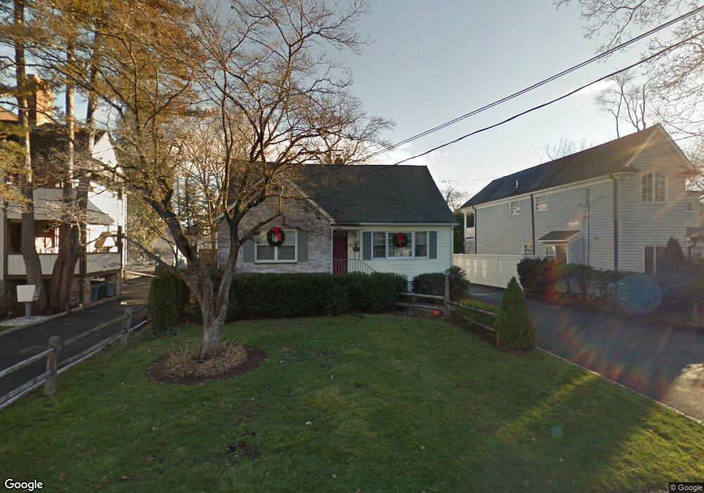 12 Salem St unit 2ND F, Cos Cob, CT 06807 - photo 1