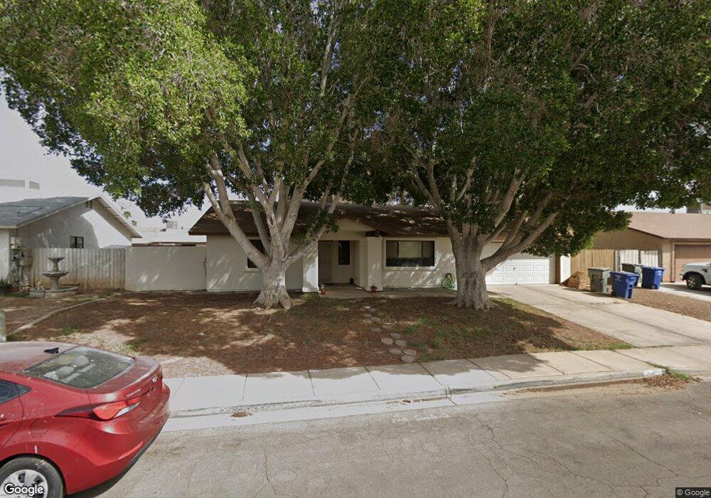 1323 S Thomas Ave, Yuma, AZ 85364 - photo 1