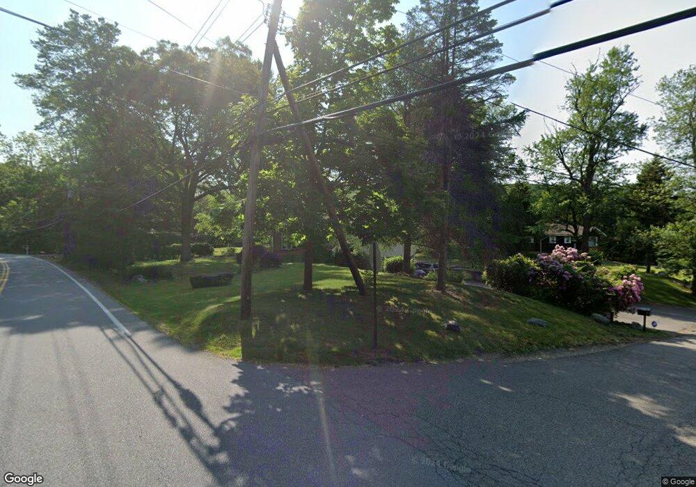 2 Spruce Mountain Dr, Putnam Valley, NY 10579 - photo 1