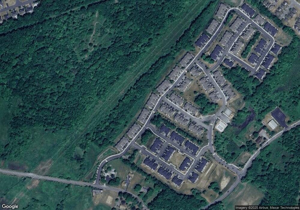 39 Meadow View Dr, Middletown, NY 10940 - photo 1