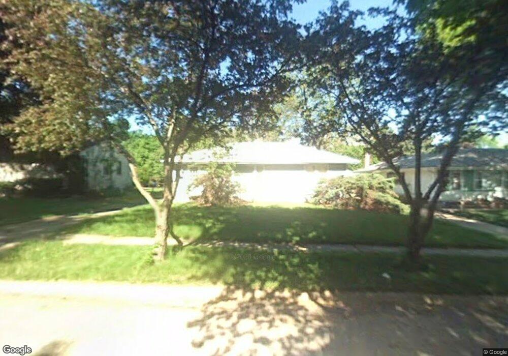 4126 Ardmore Rd, Des Moines, IA 50310 - photo 1