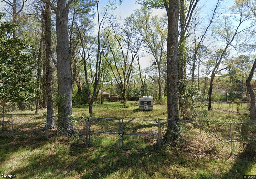 925 Northwest Ave, McComb, MS 39648 - photo 1